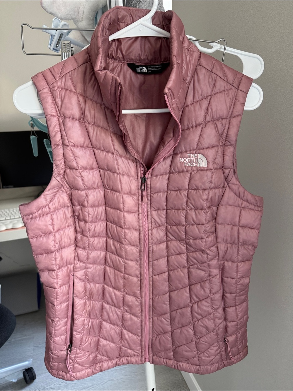 The North Face Women's Quilted Vest - Rose Pink